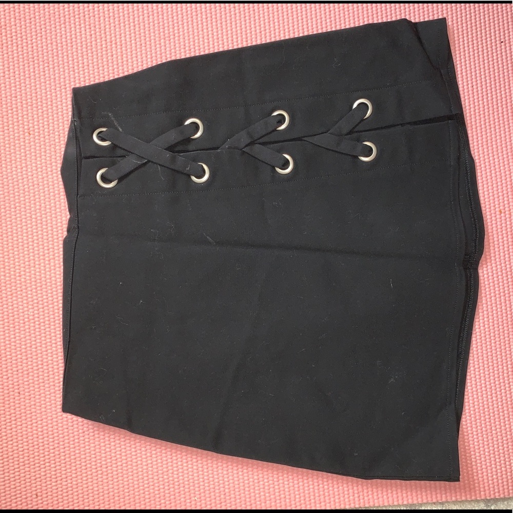 BY THE WAY BLACK MINI SKIRT